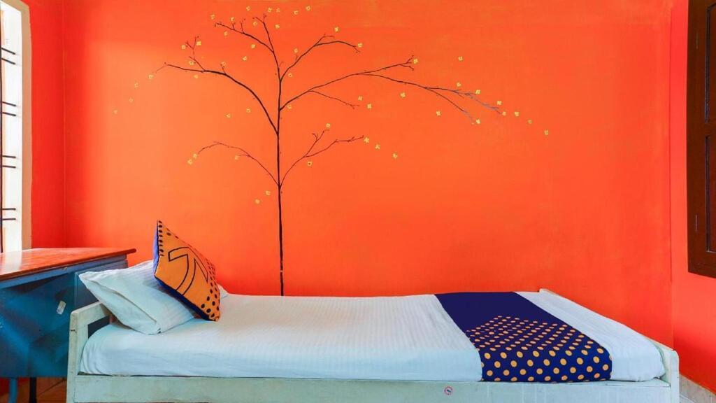 Zaina Tourist Home Kollam Extérieur photo