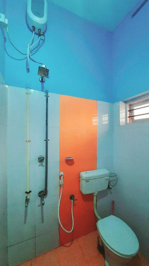 Zaina Tourist Home Kollam Extérieur photo