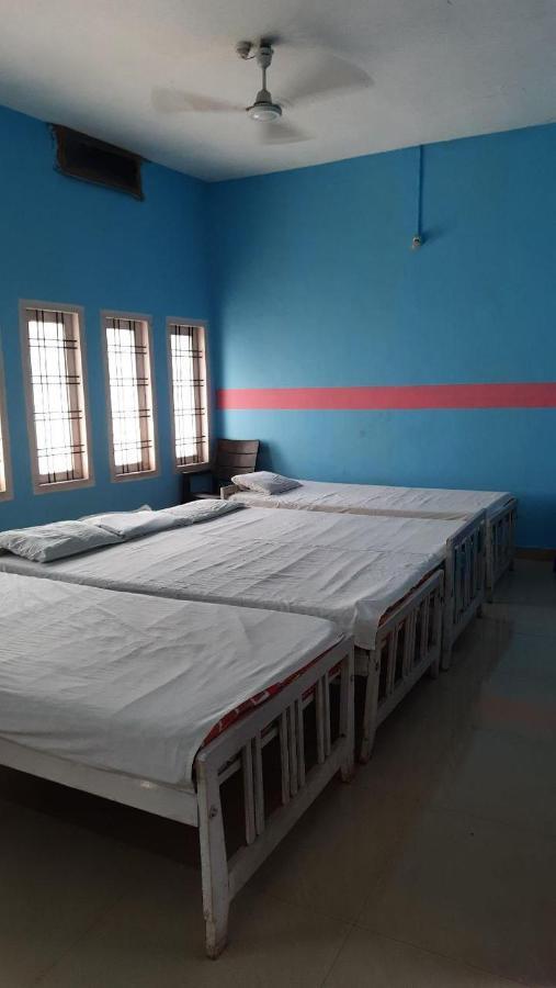 Zaina Tourist Home Kollam Extérieur photo